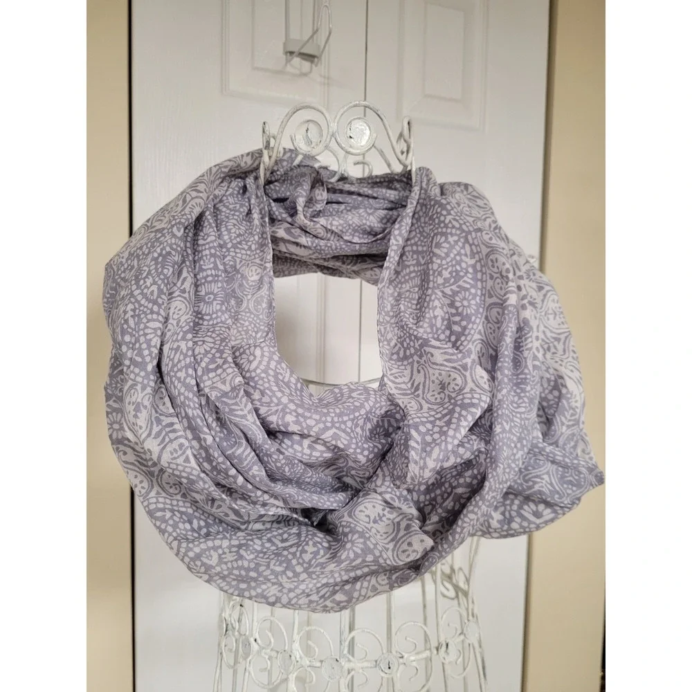 Contigo Fairtrade Organic Cotton Infinity Scarf Lavender Mandala Block Print